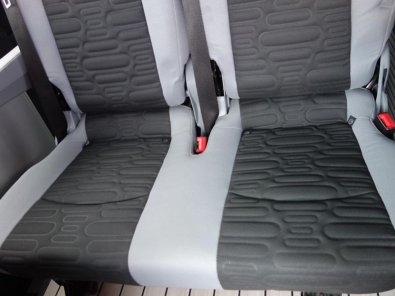 Mercedes-Benz Viano (2013) 3.0 CDI V6/ČR/MARCO POLO/6MÍST - fotka 49 z 123