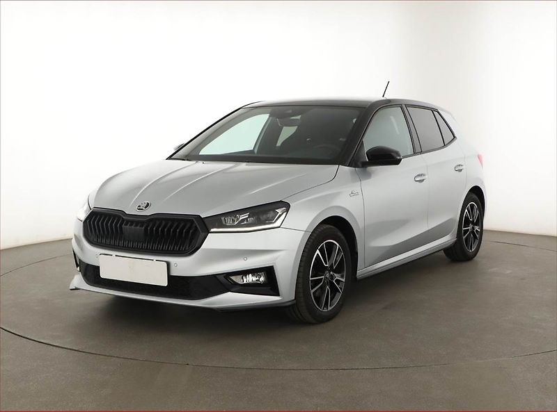 Škoda Fabia (2025) 1.5 TSI, Monte Carlo, FullLed - fotka 2 z 20