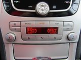 Ford S-MAX (2010) 2.0TDCI, ČR, AC, temp. - náhled 12