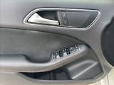 Mercedes-Benz Třídy B 2,2 CDi B200 Premium Automat L - náhled 20