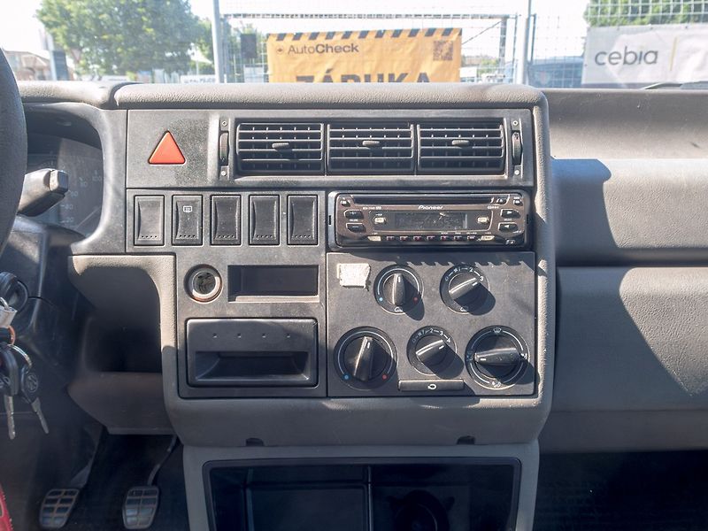 Volkswagen Transporter (2002) 2.5TD 63KW 9sed – 1 MAJITEL - fotka 15 z 27