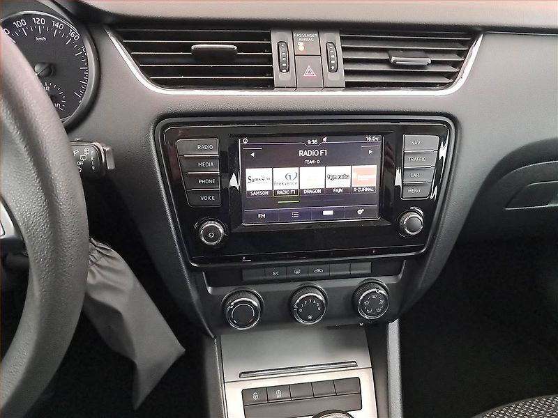 Škoda Octavia (2016) Ambition 1.6 TDI, Navi - fotka 12 z 18