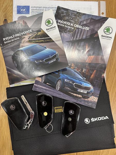 Škoda Octavia (2020) Škoda Octavia combi Style  - fotka 14 z 21