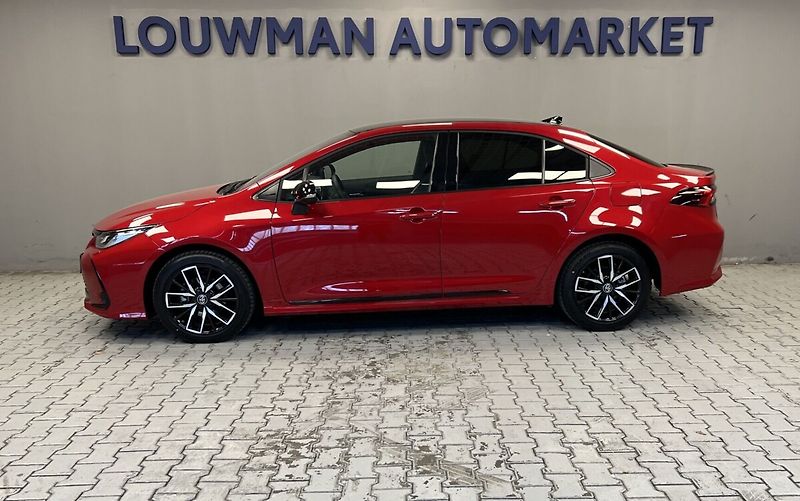 Toyota Corolla Hybrid AT GR Sport - fotka 3 z 17