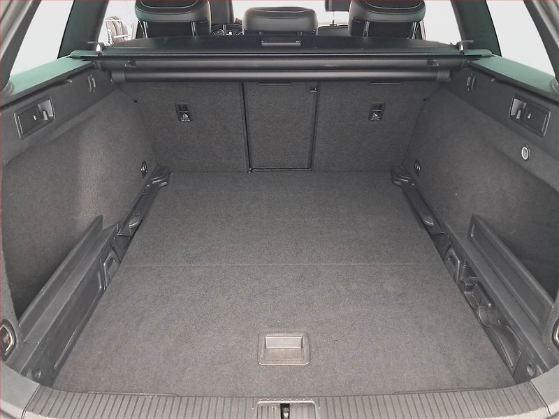 Volkswagen Passat (2017) R-Line 2.0 TDI, Automat, Kůže - fotka 14 z 19