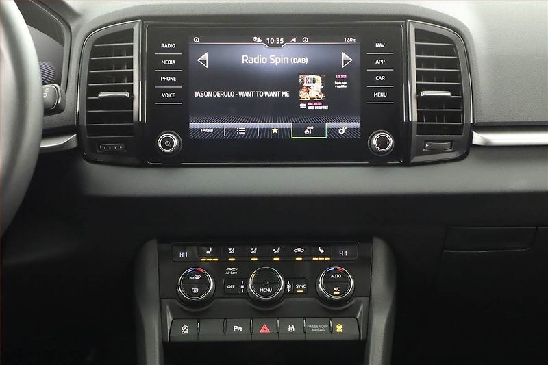 Škoda Karoq (2024) Fresh 1.5 TSI - fotka 9 z 20