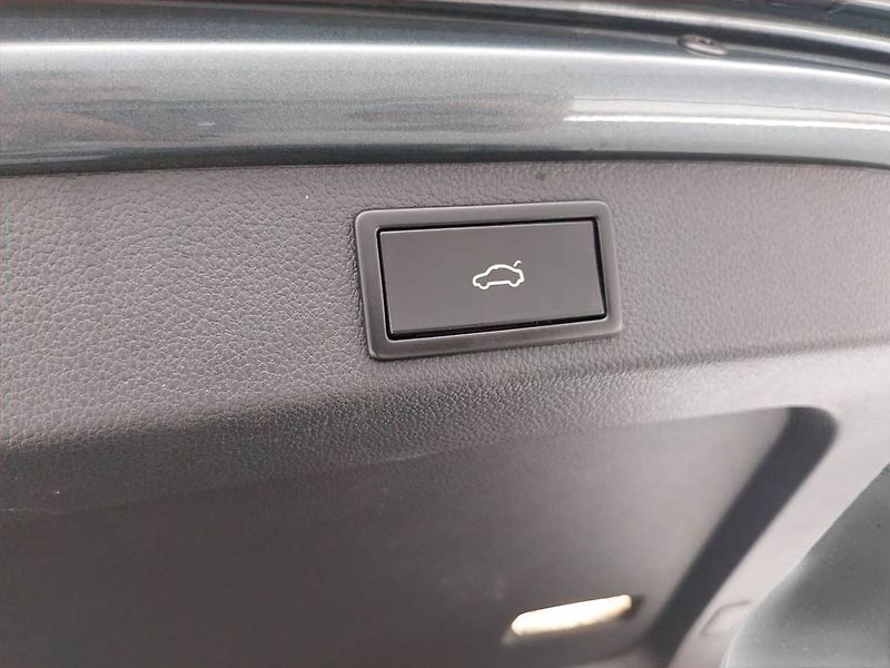 Škoda Superb (2018) 2.0 TDI, Automat, Navi - fotka 16 z 23