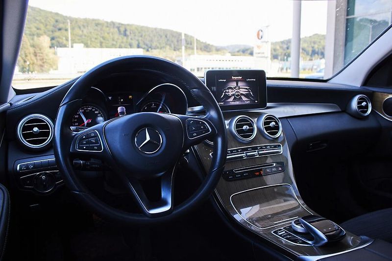 Mercedes-Benz Třídy C (2017) Mercedes C200 - T (kombi) - fotka 13 z 21