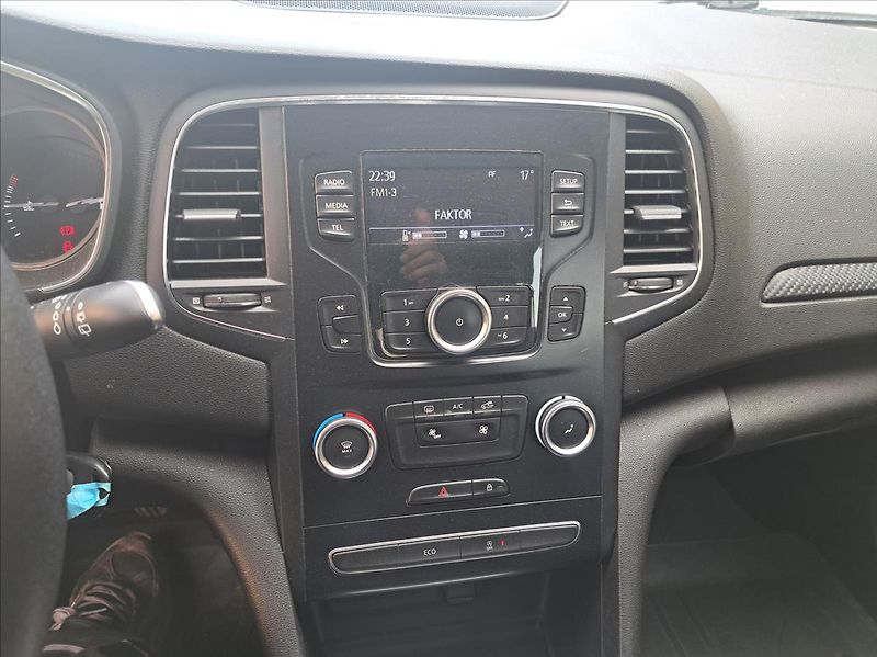 Renault Mégane 1,5 dCi - fotka 28 z 38