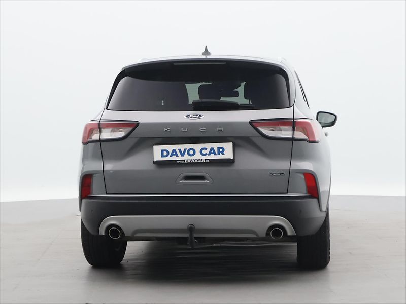 Ford Kuga 2,5 Hybrid 140kW AWD Titanium - fotka 6 z 28