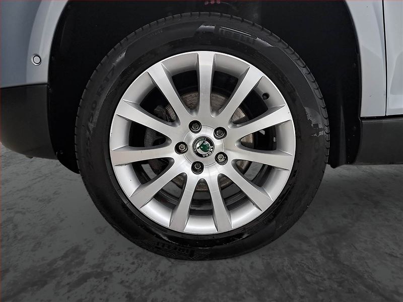 Škoda Yeti (2010) 2.0 TDI, 4X4, Automat, ČR - fotka 15 z 19