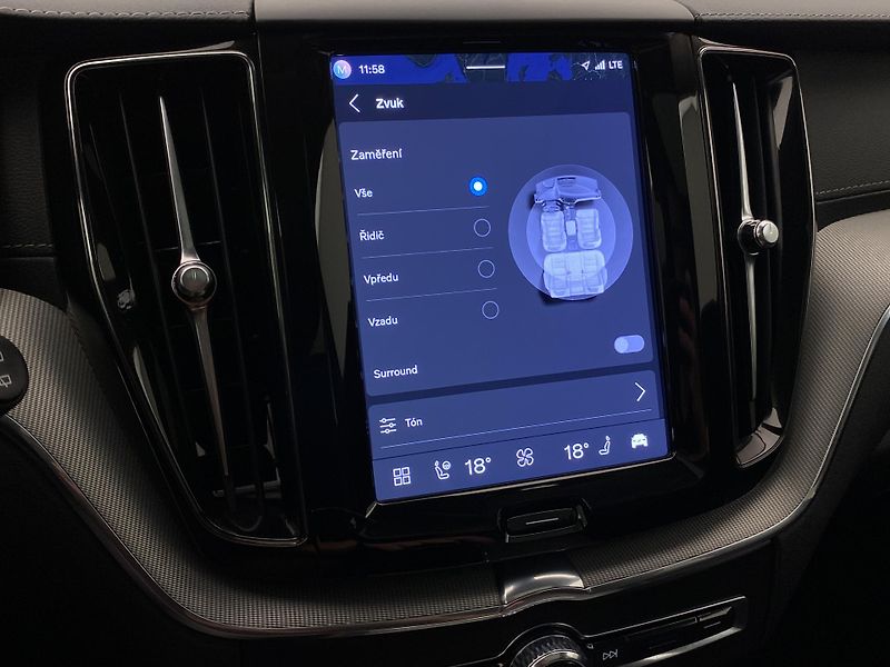Volvo XC60 T8 AWD RECHARGE DARK ULTRA CZ - fotka 59 z 63
