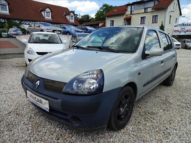 Renault Clio 1,2i - fotka 2 z 32