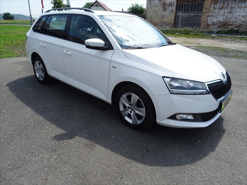 Škoda Fabia 1,0 TSi 70 kW  Clever - fotka 2 z 32