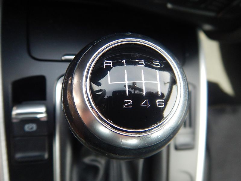 Audi A5 2.0 TDI, MANUÁL, DIGIKLIMA - fotka 21 z 29