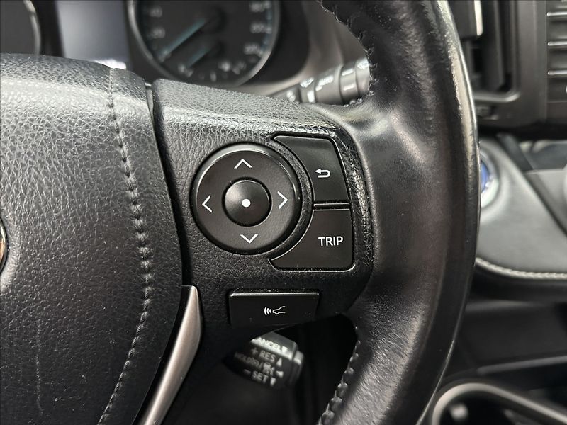 Toyota RAV4 2,5 114kW HYBRID LED KŮŽE 360° - fotka 11 z 45