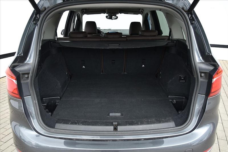 BMW Řada 2 220d 140kW GRAN TOURER HEADUP - fotka 12 z 27