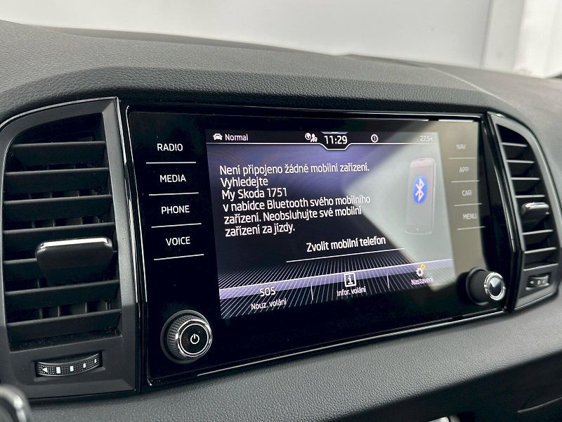 Škoda Karoq (2025) DSG 2.0TDI 110kW 4x4 SportLine - fotka 16 z 33