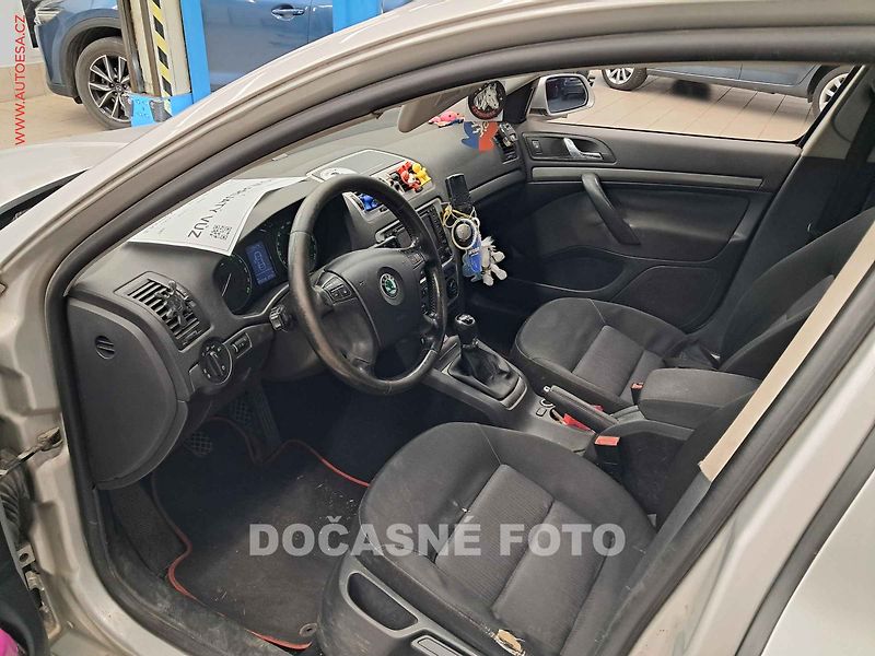 Škoda Octavia (2007) 2.0 TDi - fotka 1 z 3