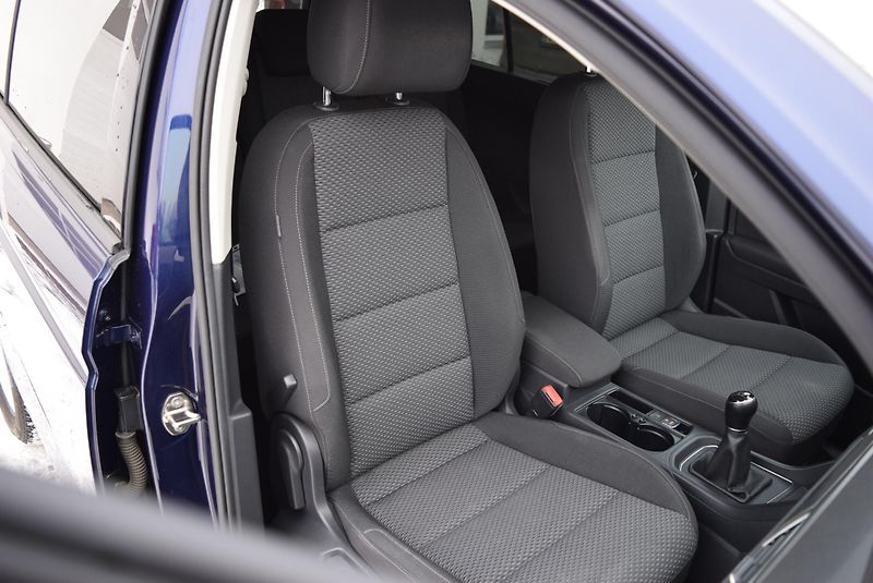 Volkswagen Touran (2017) 1.4TSI 110kw COMFORTLINE BMT  - fotka 36 z 50