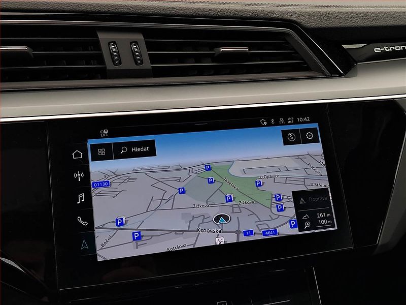 Audi e-tron (2020) 50 quattro - fotka 17 z 20