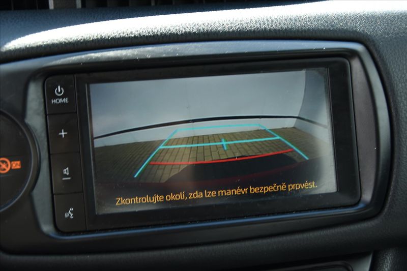 Toyota Yaris 1.5VVT-i Y20 EDITION 1. MAJ ČR - fotka 20 z 23