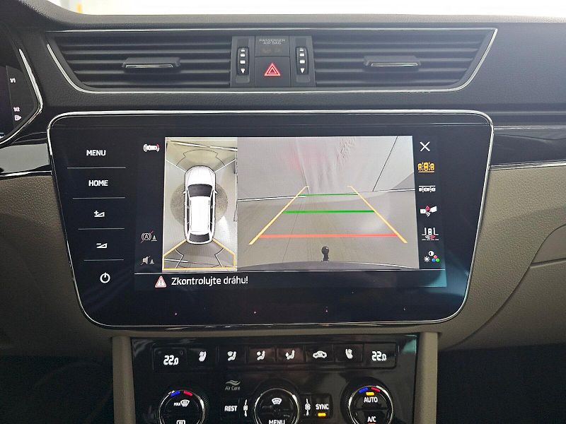 Škoda Superb (2023) COMBI 2.0TSI 206kW 4X4 Laurin - fotka 15 z 34