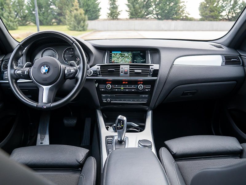 BMW X3 xDrive20d (F25) Model M Sport - fotka 7 z 26