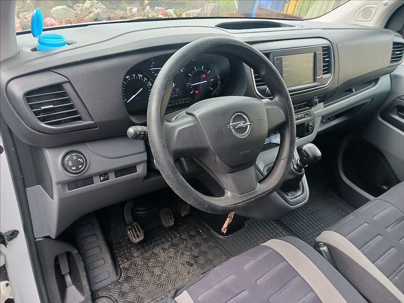 Opel Vivaro 2,0 L2 LONG, KAMERA - fotka 8 z 17