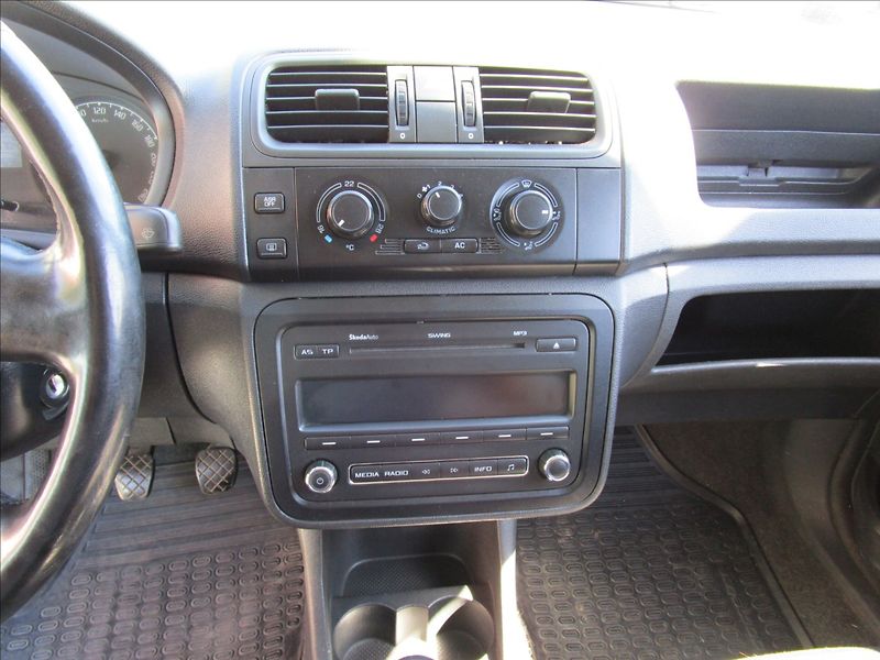 Škoda Praktik 1.4TDi Klima - fotka 8 z 33