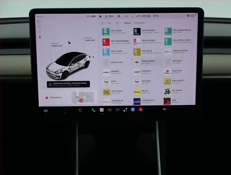 Tesla Model 3 (2019) Long Range 4WD 78kWh, SoH 83% - fotka 12 z 23