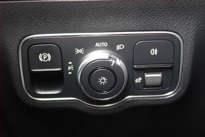 Mercedes-Benz Třídy B (2019) Progressive B 180 - fotka 19 z 20