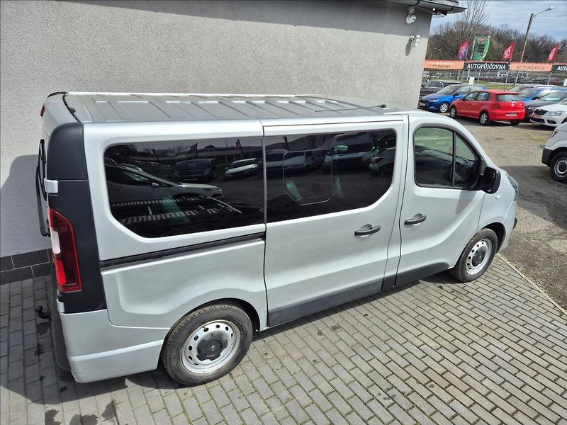 Opel Vivaro (2016) 1,6 CDTi 8 9 Míst TZ Tempomat - fotka 7 z 30