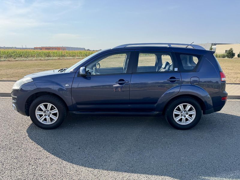 Citroën C-Crosser 2.2 HDI 4X4 MANUAL 7-MÍST ČR - fotka 2 z 34