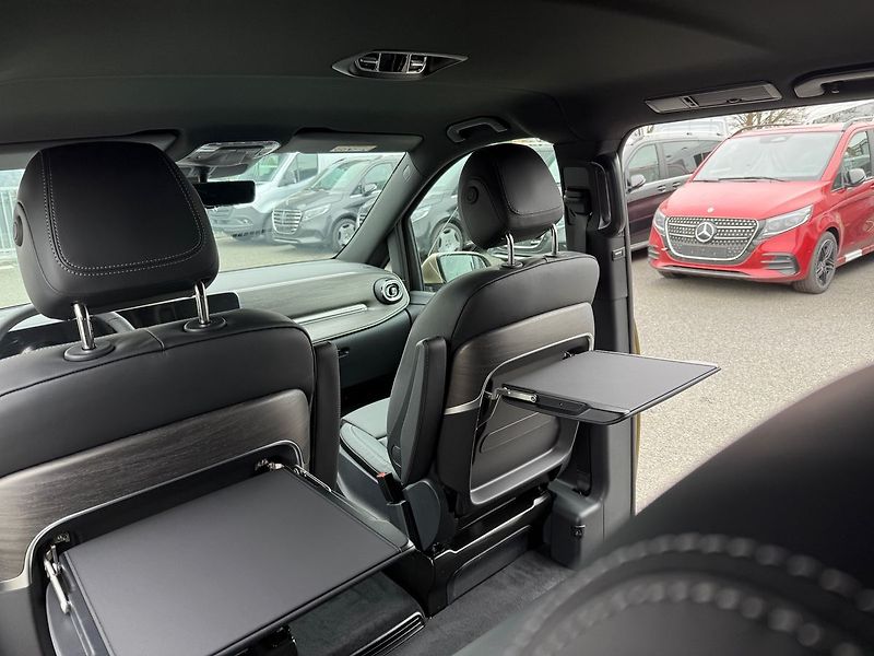 Mercedes-Benz Ostatní (2025) EXCLUSIVE L 4MATIC - fotka 7 z 8