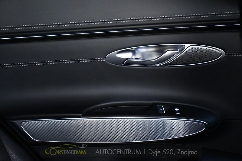 Genesis GV70 2.2CRDi AWD SPORT LINE - fotka 48 z 57
