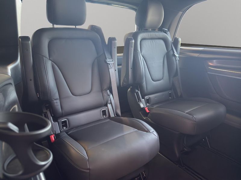 Mercedes-Benz Třídy V (2025) V 300 D 4MATIC L - fotka 24 z 25