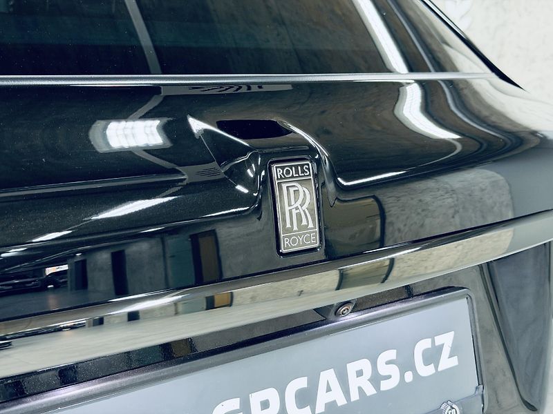 Rolls-Royce Cullinan (2026) Black*Bad*SHOOTING STARS*TIFFA - fotka 8 z 49