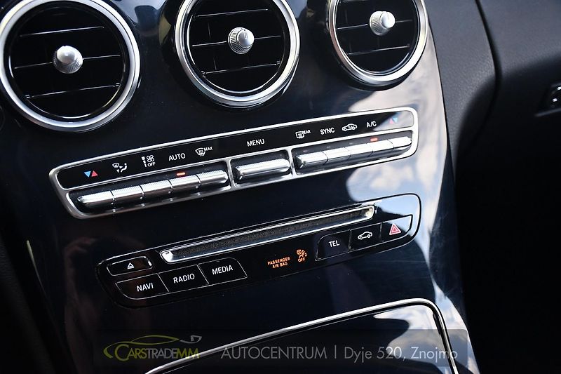 Mercedes-Benz Třídy C 220d 4MATIC ČR NAVI - fotka 25 z 34