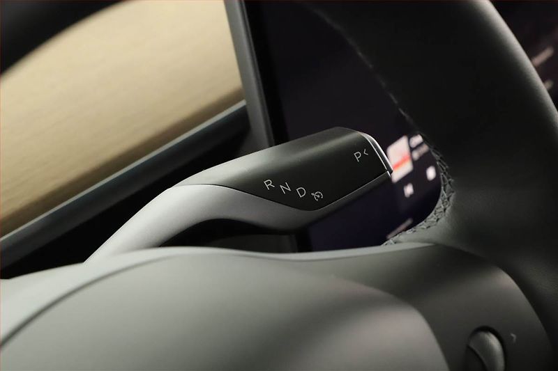 Tesla Model Y (2022) RWD LFP 60kWh, SoH 93% - fotka 13 z 24