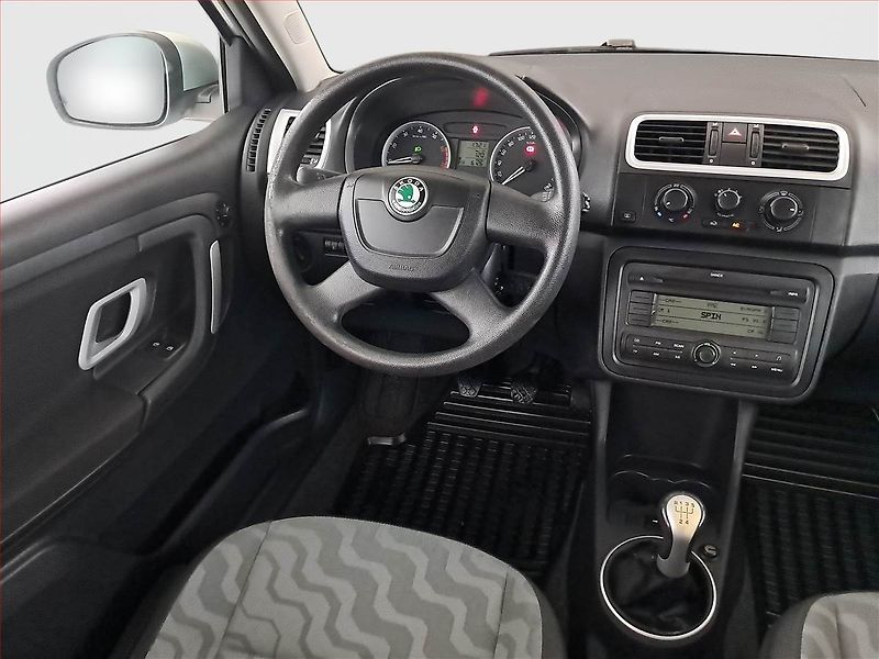 Škoda Fabia (2009) Ambition 1.2 12V, Tažné - fotka 7 z 14