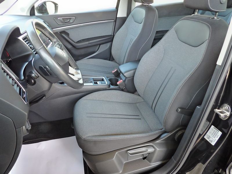 Seat Ateca 2.0TDI 110kW DSG Virtual LED - fotka 19 z 30