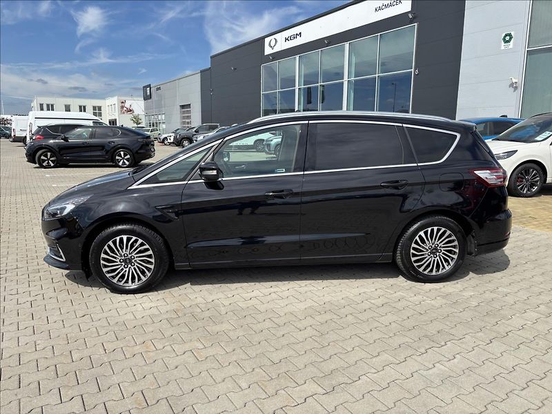 Ford S-MAX 2,5 HEV 140kW Titanium - fotka 2 z 47