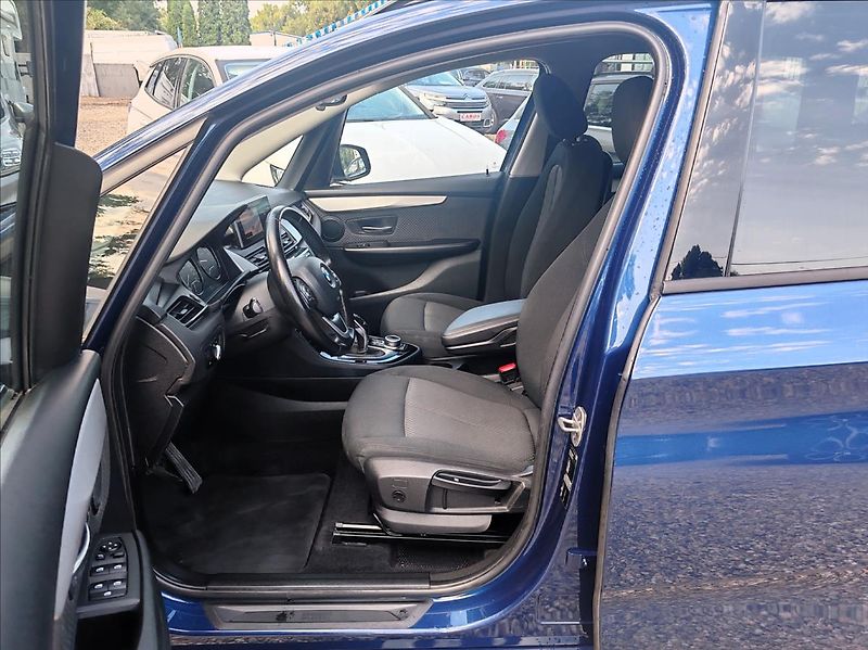 BMW Řada 2 218iA,GranTourer,7míst, - fotka 9 z 48