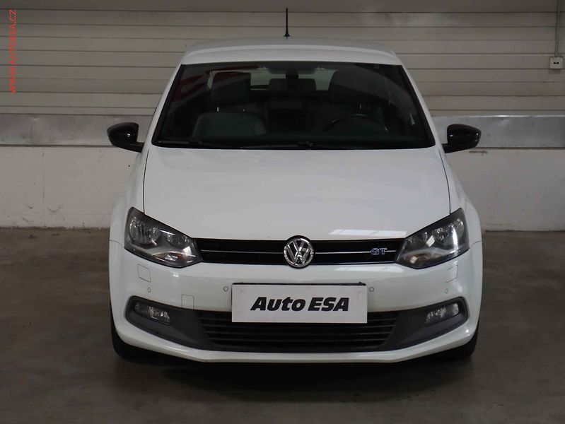 Volkswagen Polo (2016) 1.4i, Navi - fotka 2 z 19