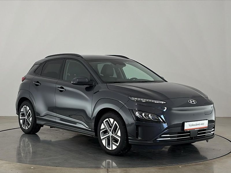 Hyundai Kona 64kWh - fotka 14 z 27