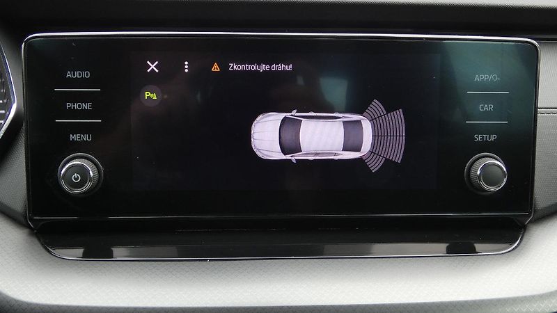 Škoda Octavia 1.5 TSI 110kW DSG Ambition - fotka 15 z 22