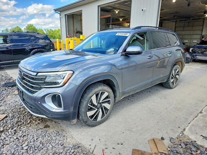 Volkswagen Atlas (2024) Auto na cestě - fotka 1 z 12