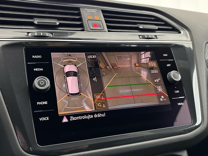 Volkswagen Tiguan R-Line 4MOT - fotka 24 z 30