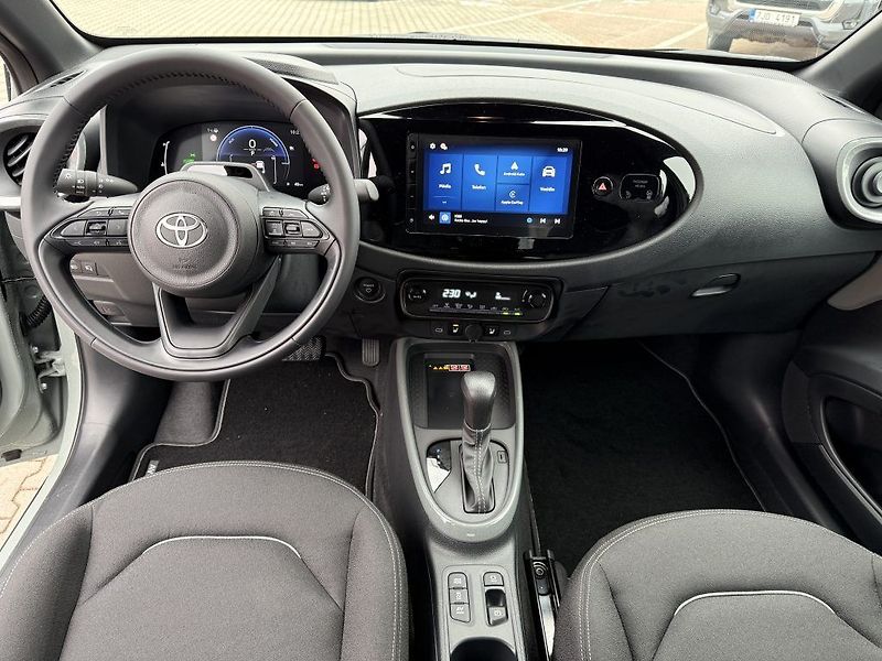 Toyota Aygo 1.5 Hybrid MC26 Style Smart - fotka 15 z 23